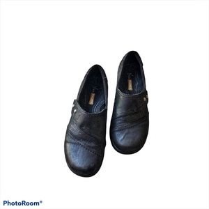 Yuu phoria shoes with arch support